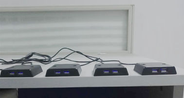 Adaptador do poder de carregamento de USB de 2 portos, montagem multifuncional da superfície do Portable do carregador de USB